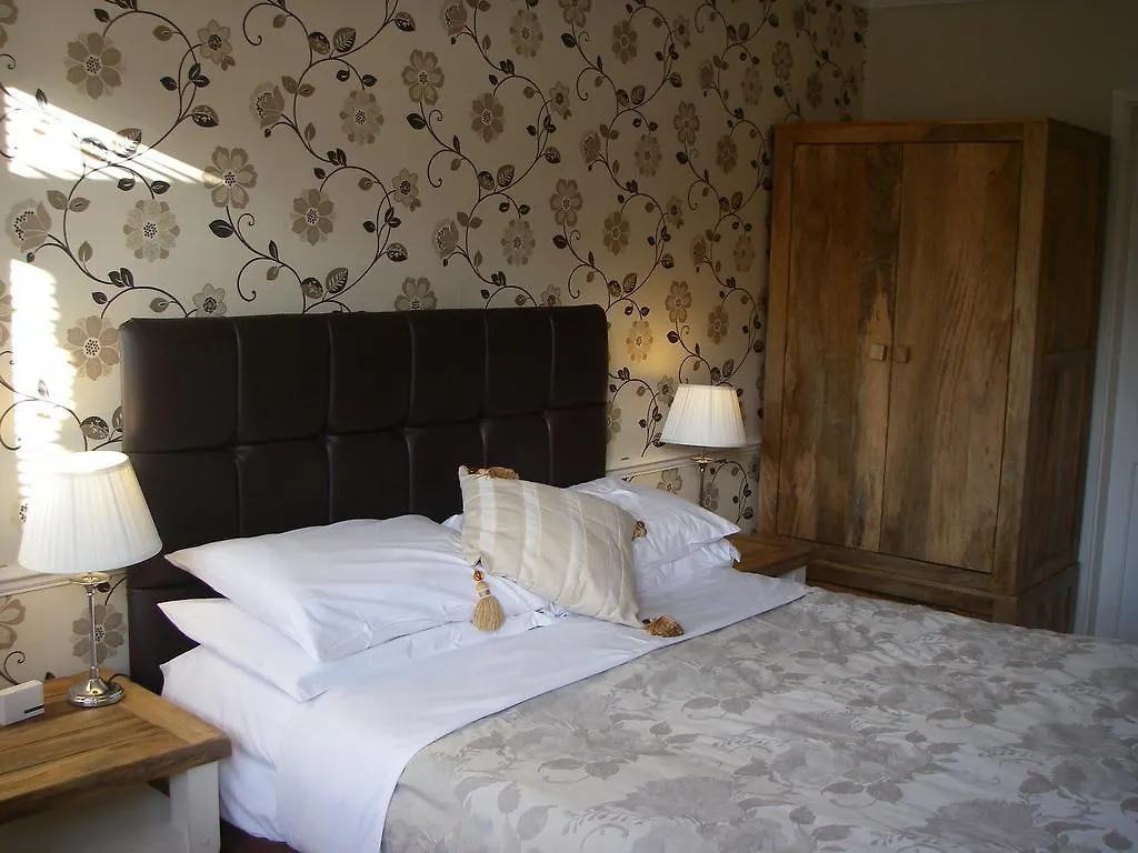 Knavesmire Manor Hotel And Leisure York