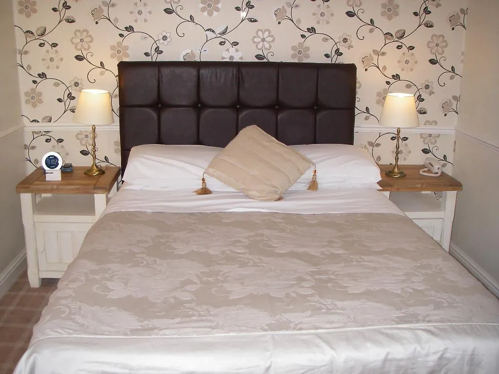 Knavesmire Manor Hotel And Leisure York