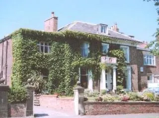 Knavesmire Manor Hotel And Leisure York