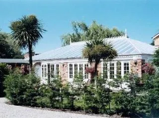 Knavesmire Manor Hotel And Leisure York