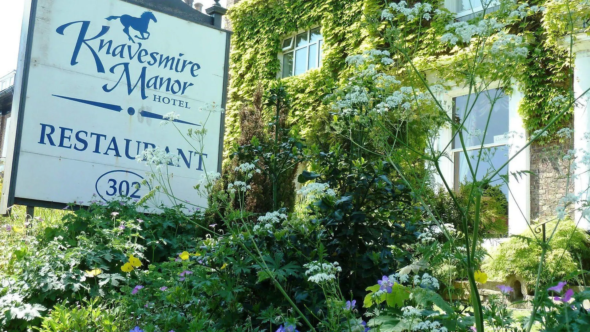 Knavesmire Manor Hotel And Leisure York